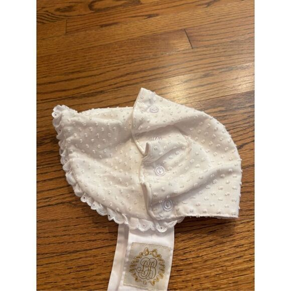 HTF RARE!! The Beaufort Bonnet Company white Swiss Dot Bonnet - Picture 3 of 7